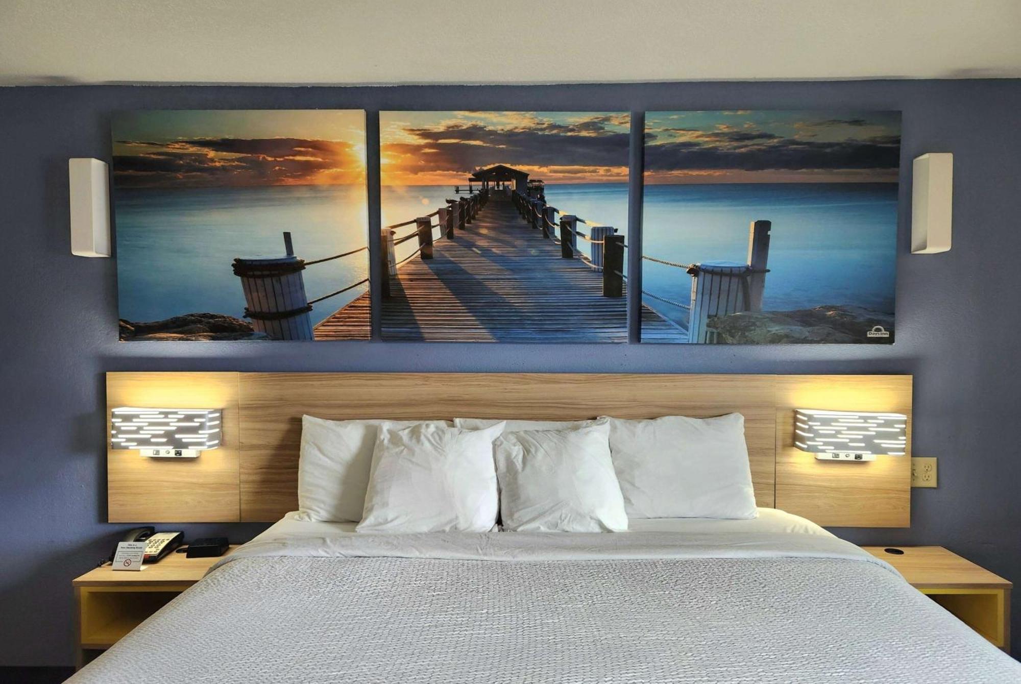 Hotel Days By Wyndham Pontchartrain