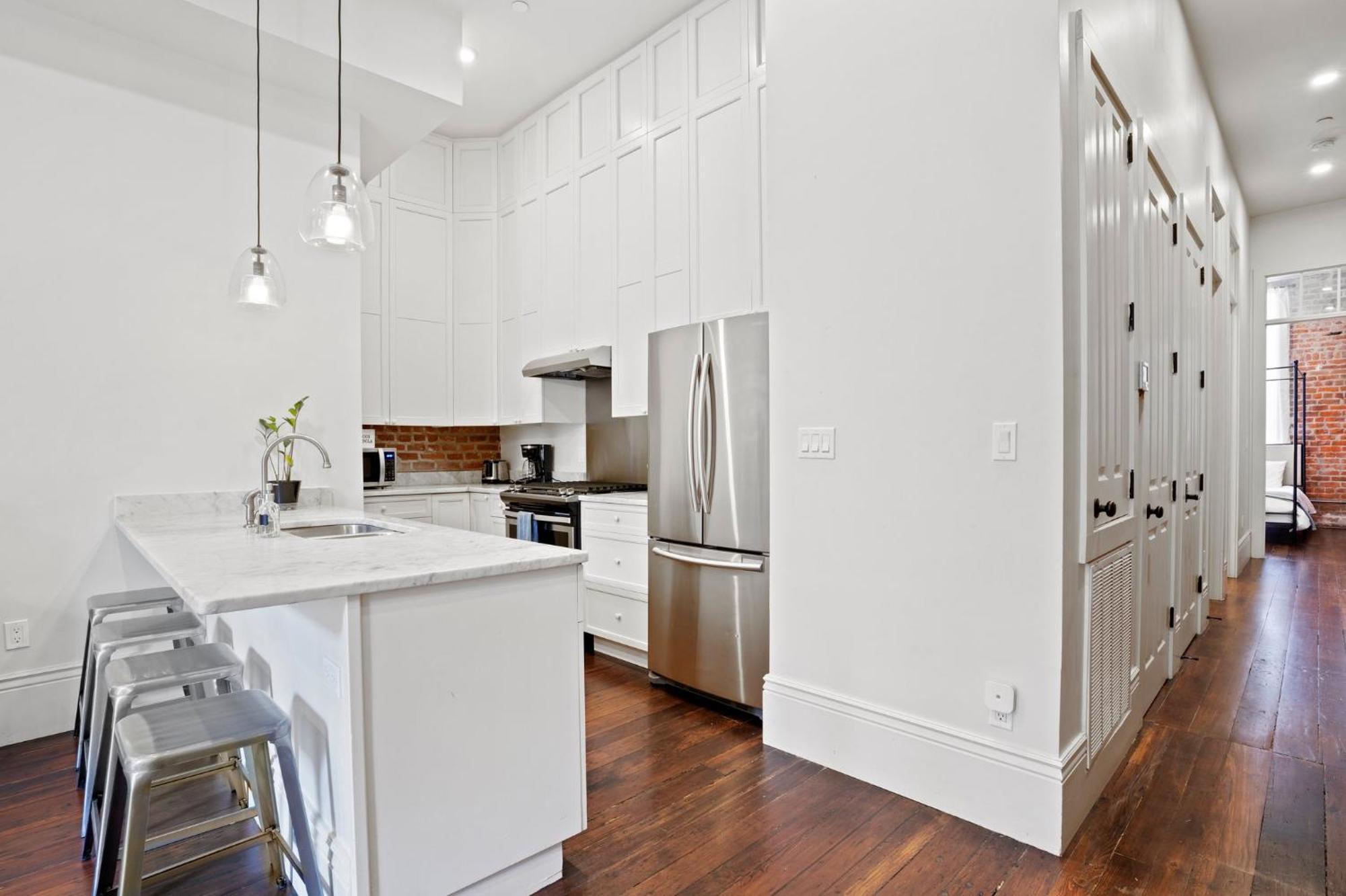 4br Gem On Gravier Close To Dining & Souvenirs *