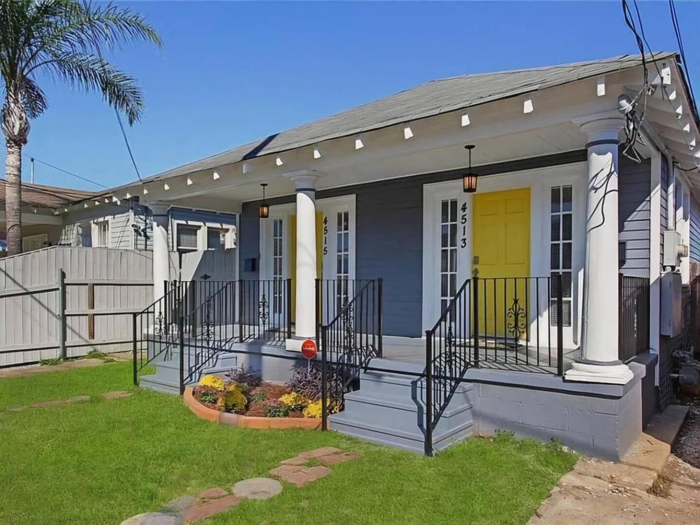 Festive Nola Holiday home *