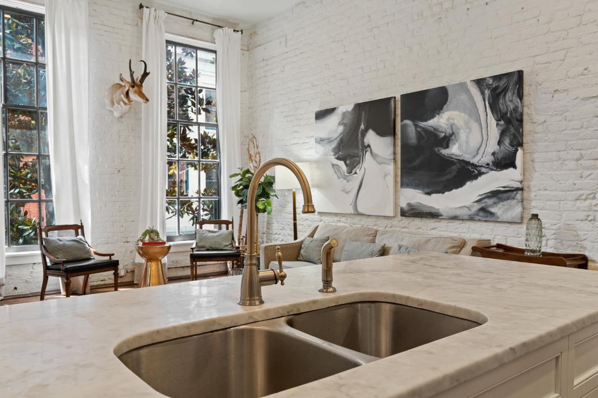 4br Gem On Gravier Close To Dining & Souvenirs *