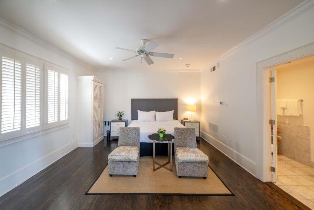 Hotel Melrose Mansion 3*