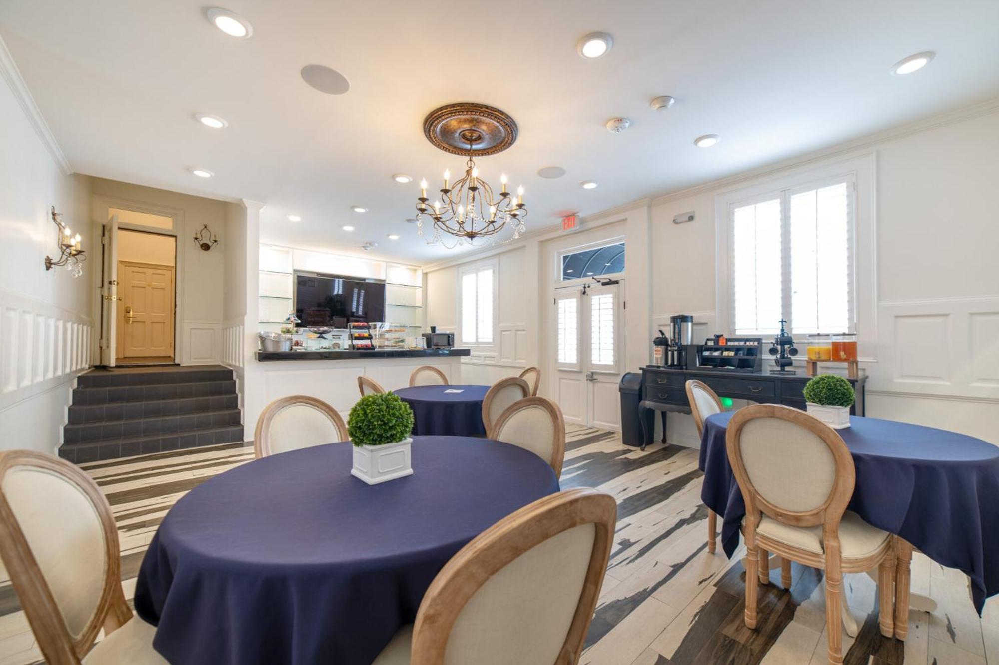 Melrose Mansion 3*