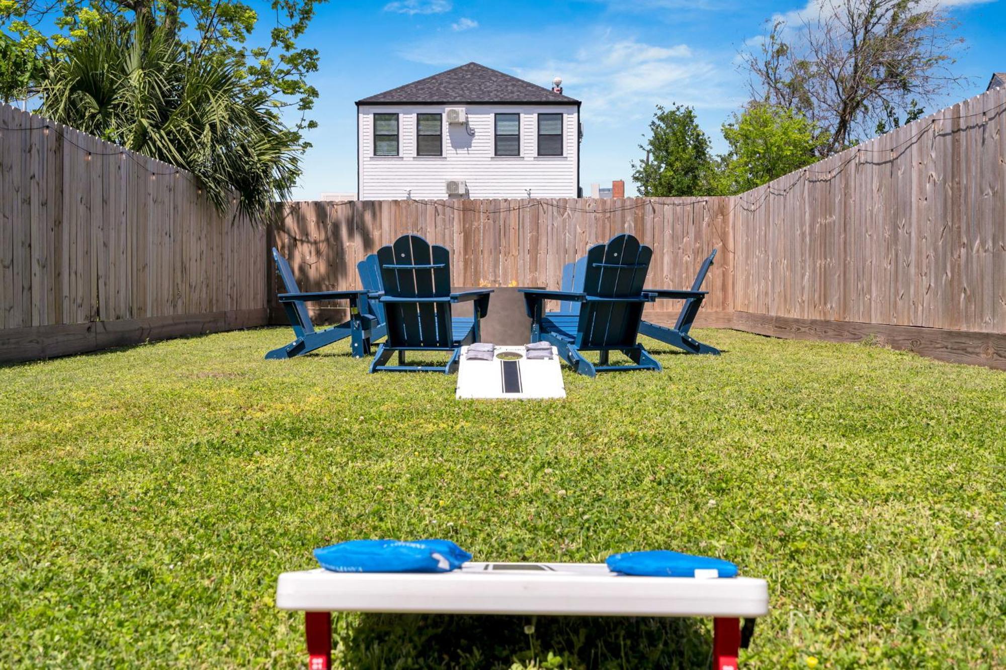 Luxe 3br Huge Backyard & Balcony, Walk To Dome Holiday home New Orleans