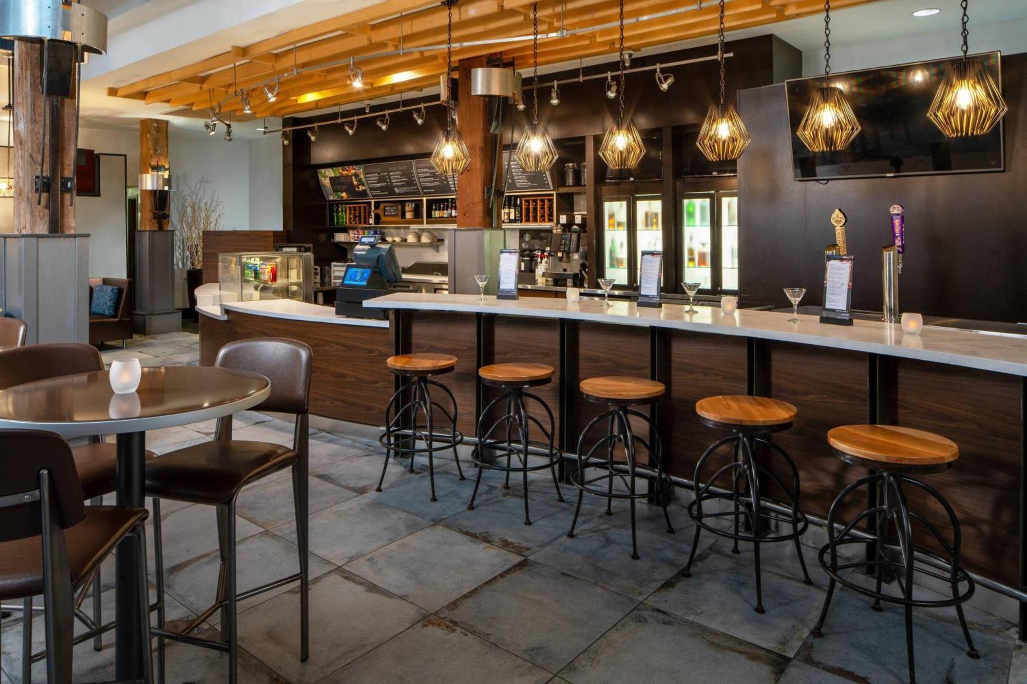 Hotel Courtyard By Marriott Warehouse Arts District 3*