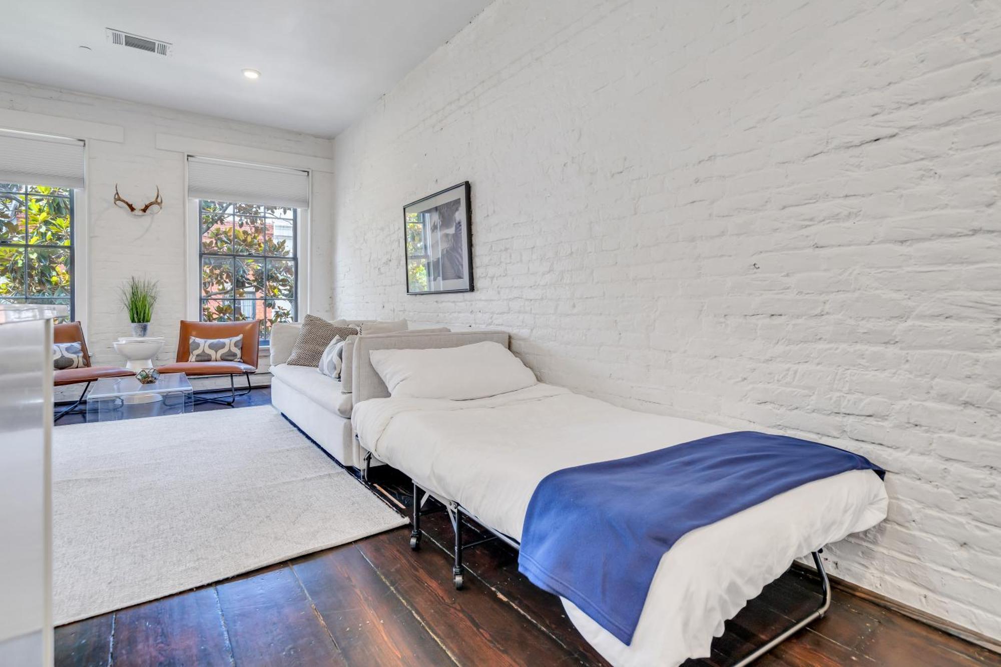 Hotel Charming Cbd 4br On Gravier Near Jazz & Dining *