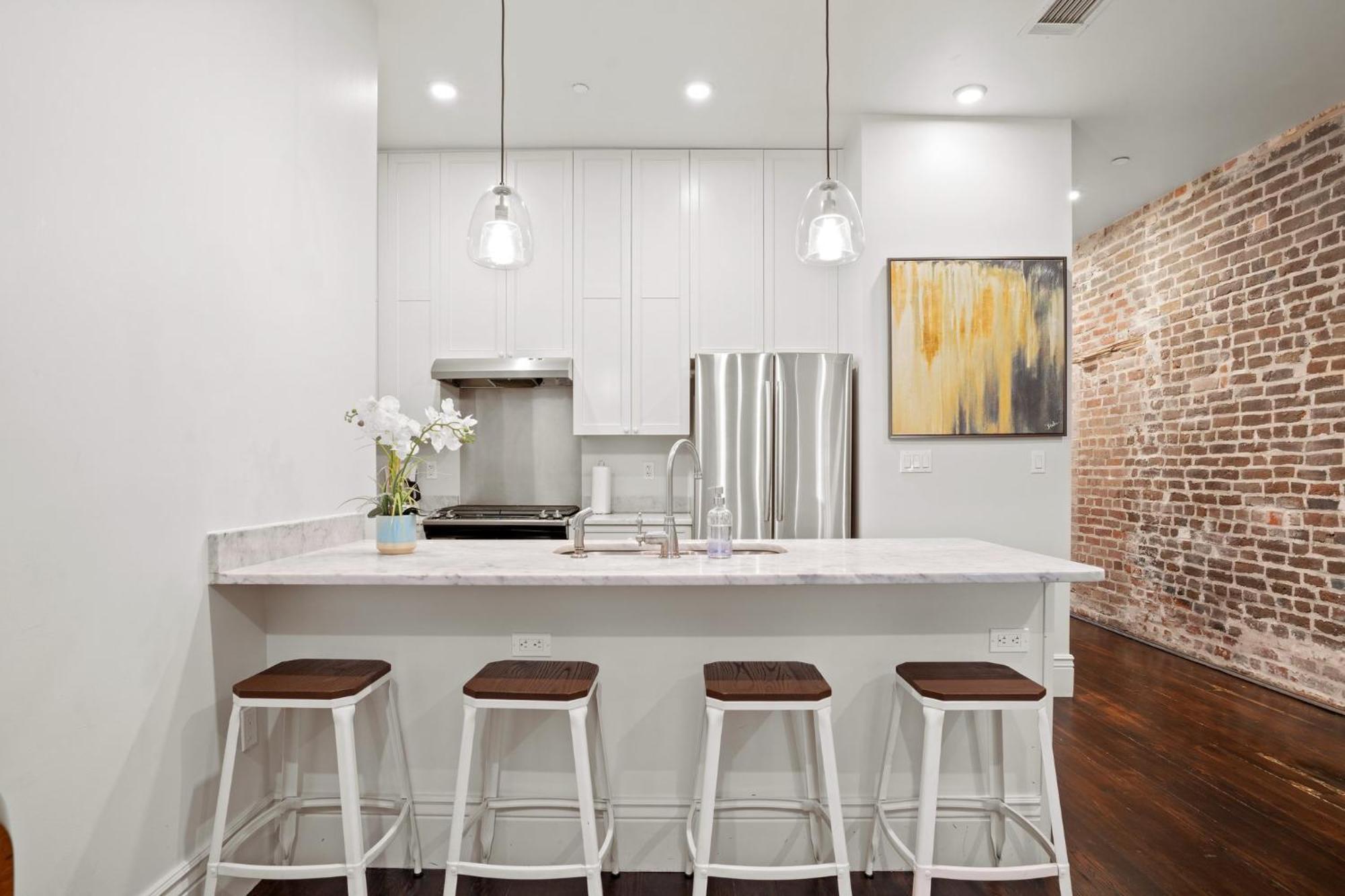Charming Cbd 4br On Gravier Near Jazz & Dining Hotel New Orleans