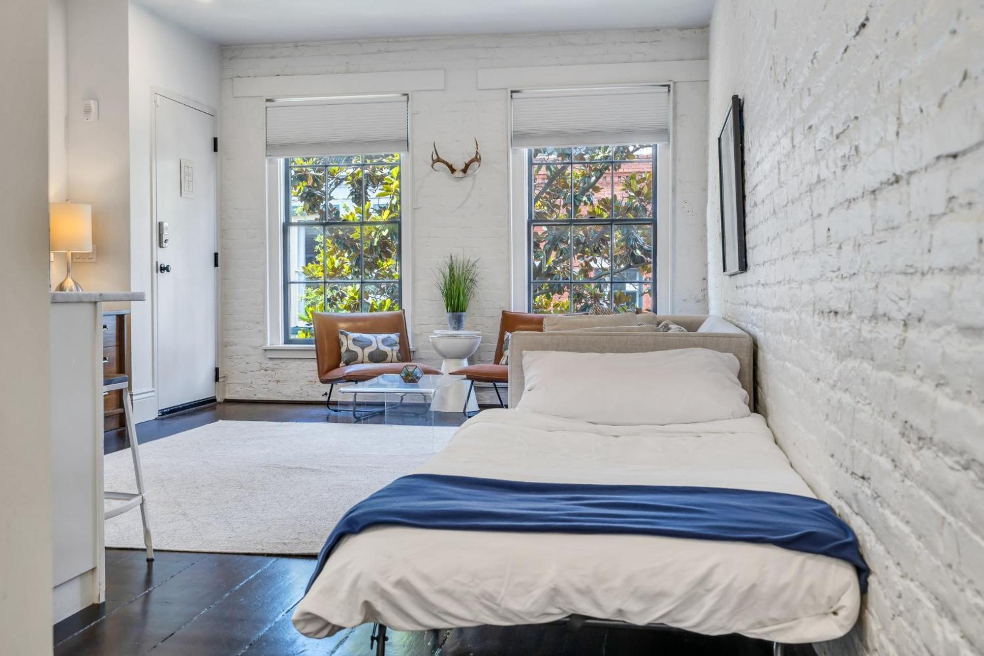 4br Gem On Gravier Close To Dining & Souvenirs