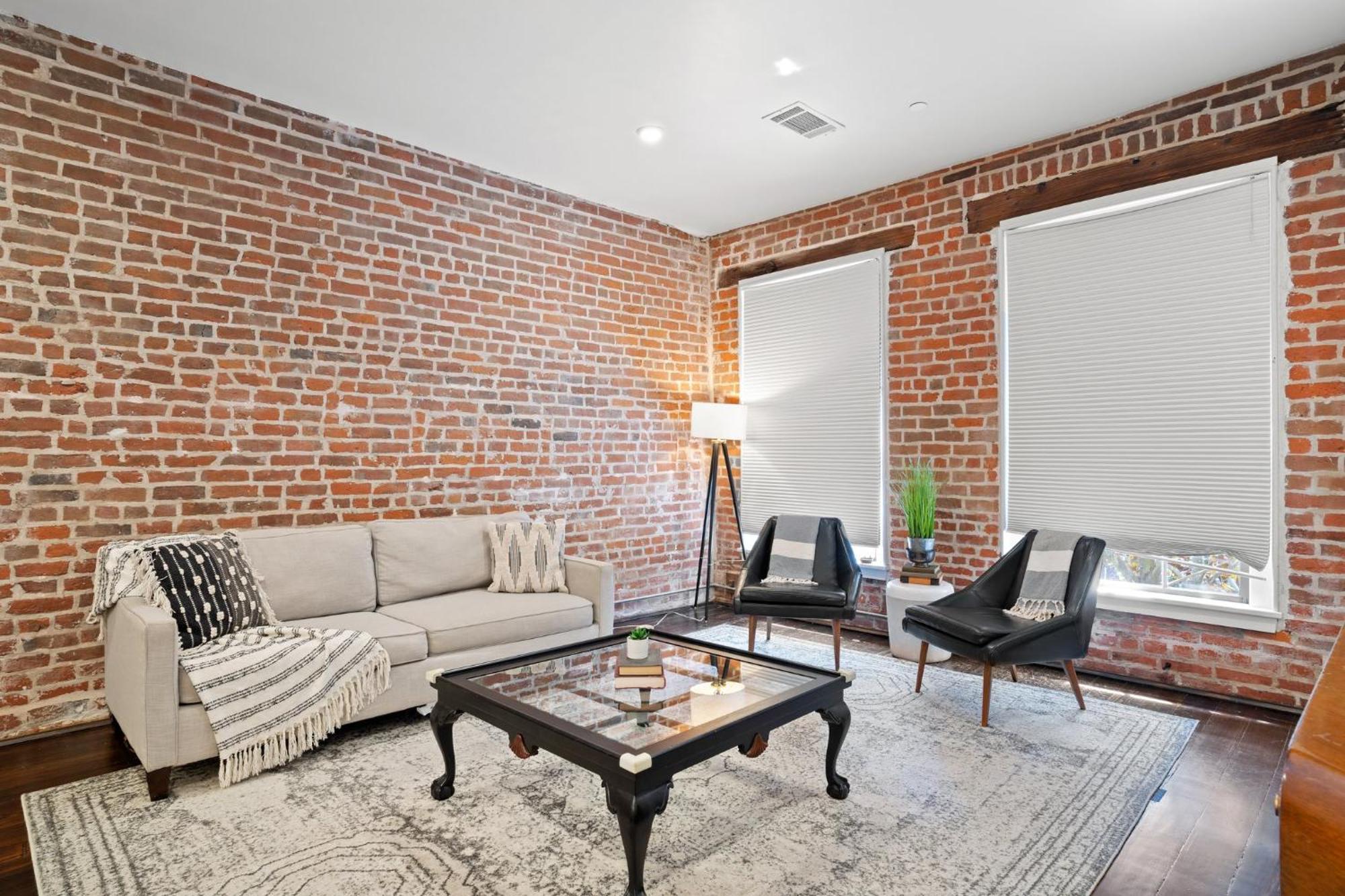 Charming Cbd 4br On Gravier Near Jazz & Dining Hotel