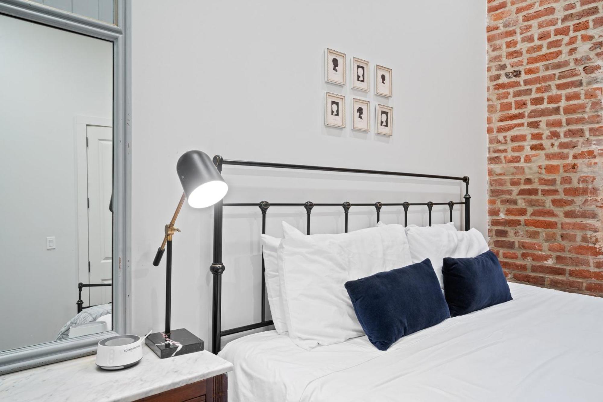 Hotel 4br Gem On Gravier Close To Dining & Souvenirs