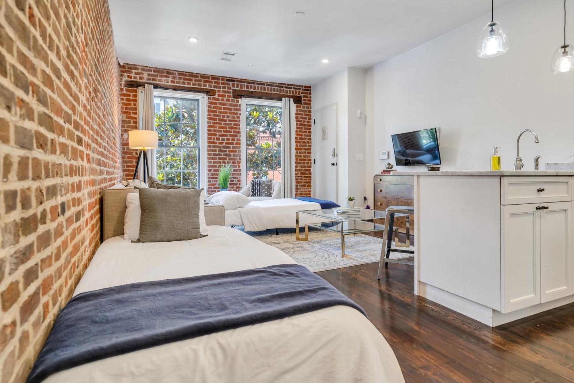 Hotel 4br Gem On Gravier Close To Dining & Souvenirs *