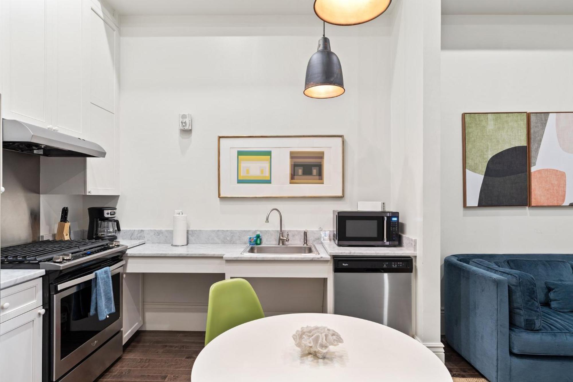 Hotel 4br Cbd Home, Ideal For Groups & Great Memories New Orleans