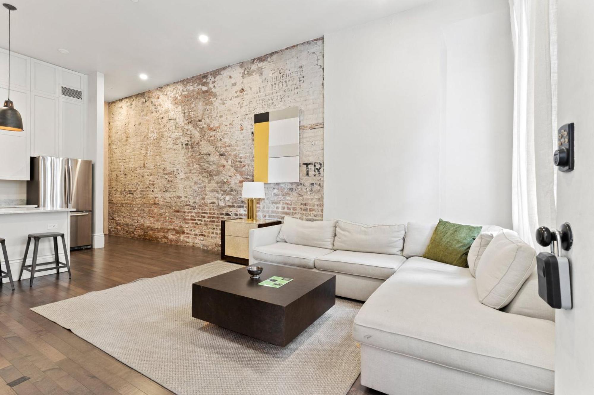 4br Cbd Home, Ideal For Groups & Great Memories Hotel