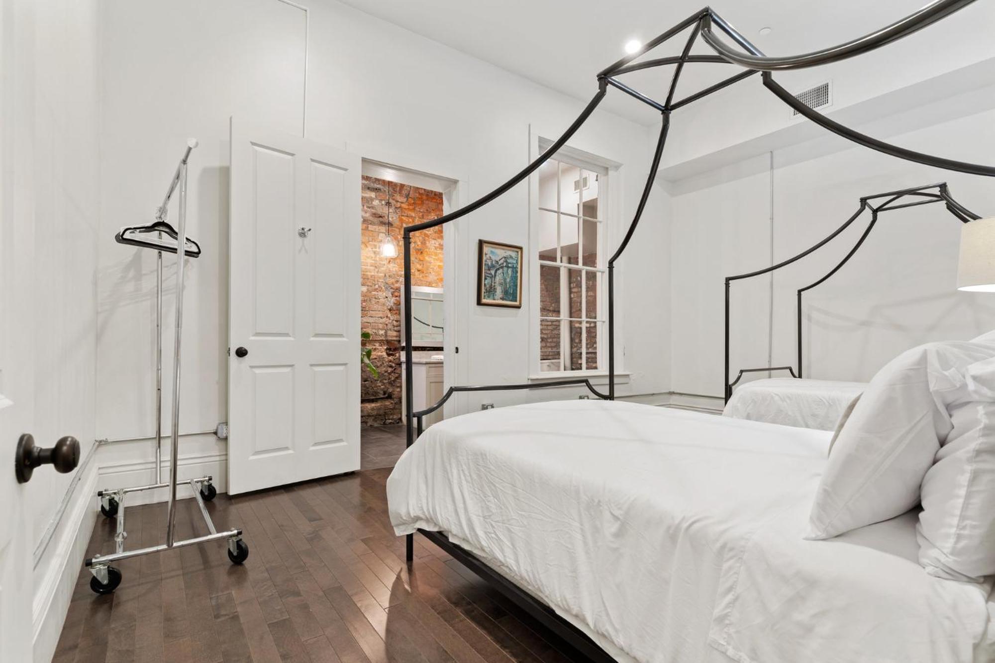 Hotel 4br Cbd Home, Ideal For Groups & Great Memories New Orleans