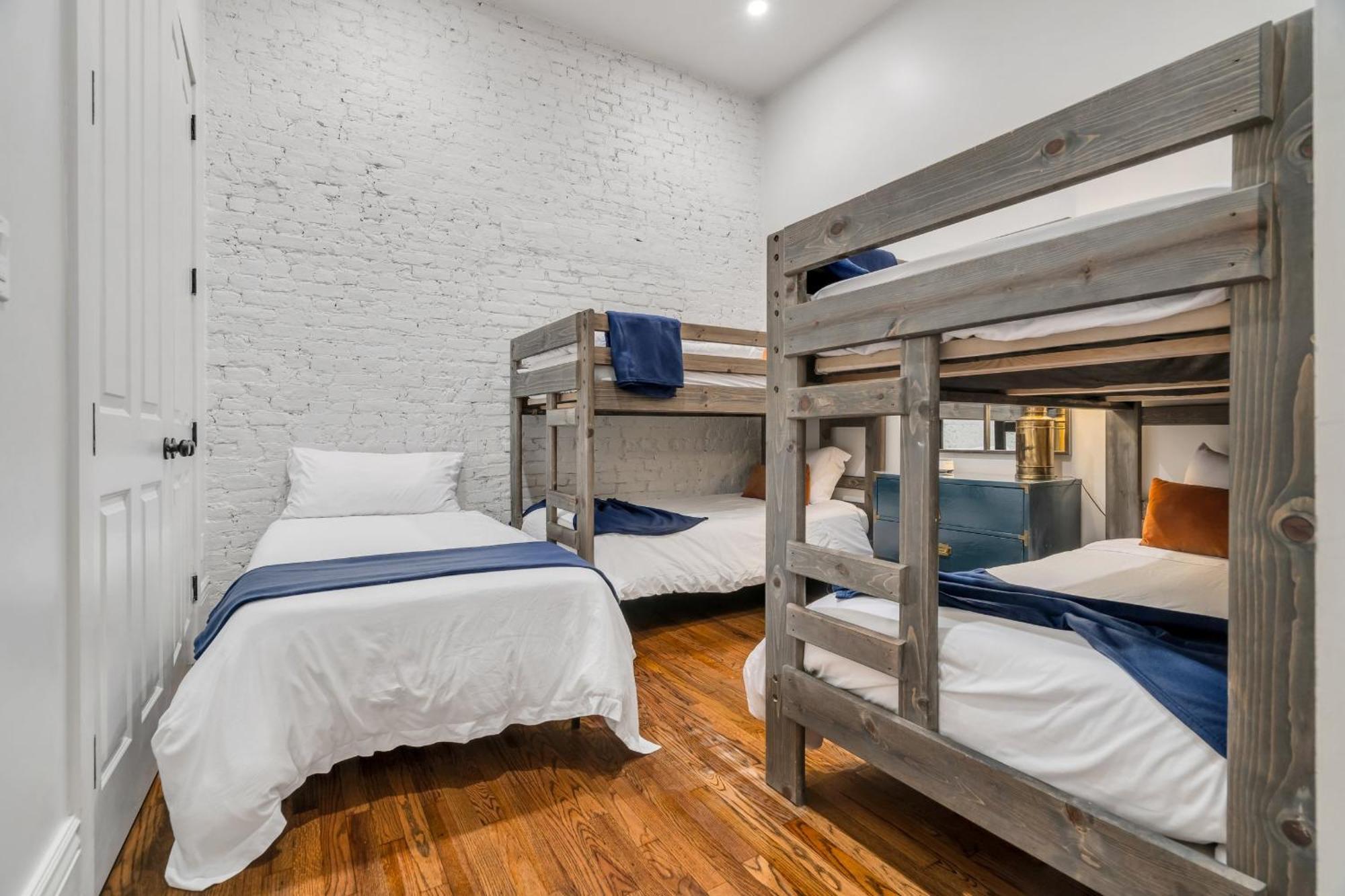 4br Gem On Gravier Close To Dining & Souvenirs *