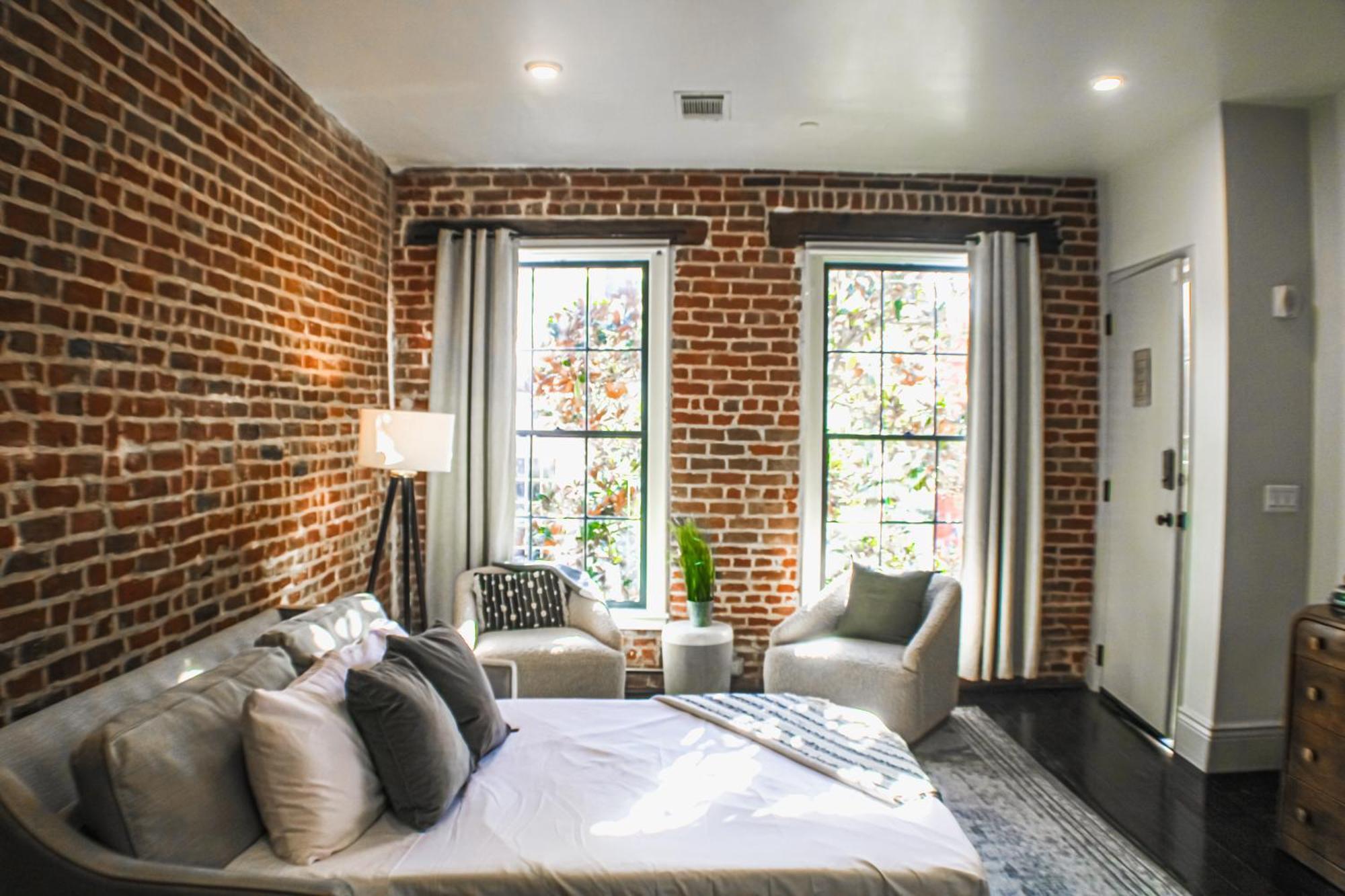 Charming Cbd 4br On Gravier Near Jazz & Dining Hotel New Orleans