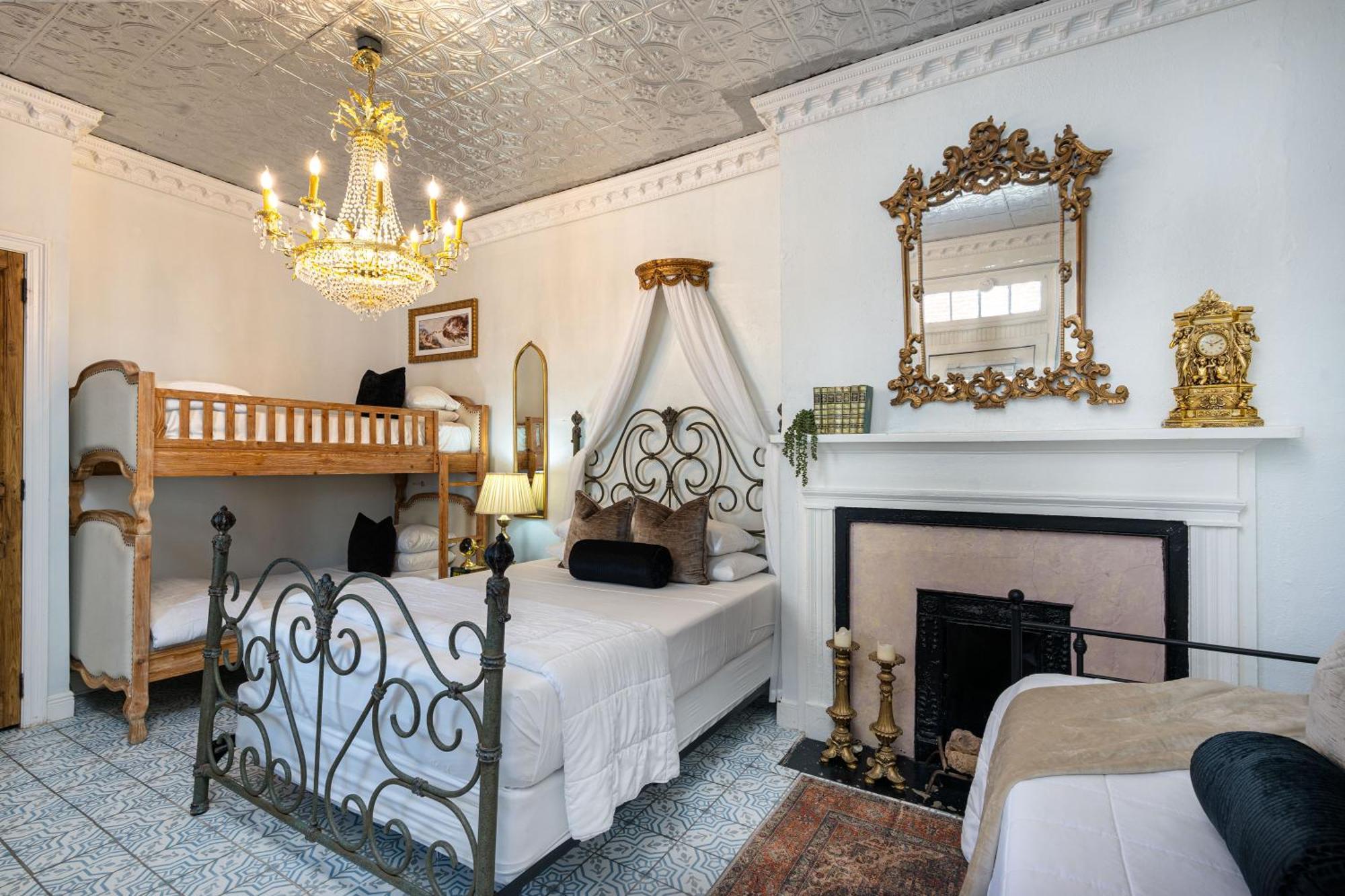 Hotel French Quarter Mansion 3*