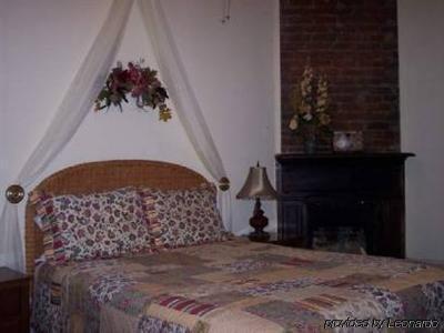 Bed & Breakfast Garden District