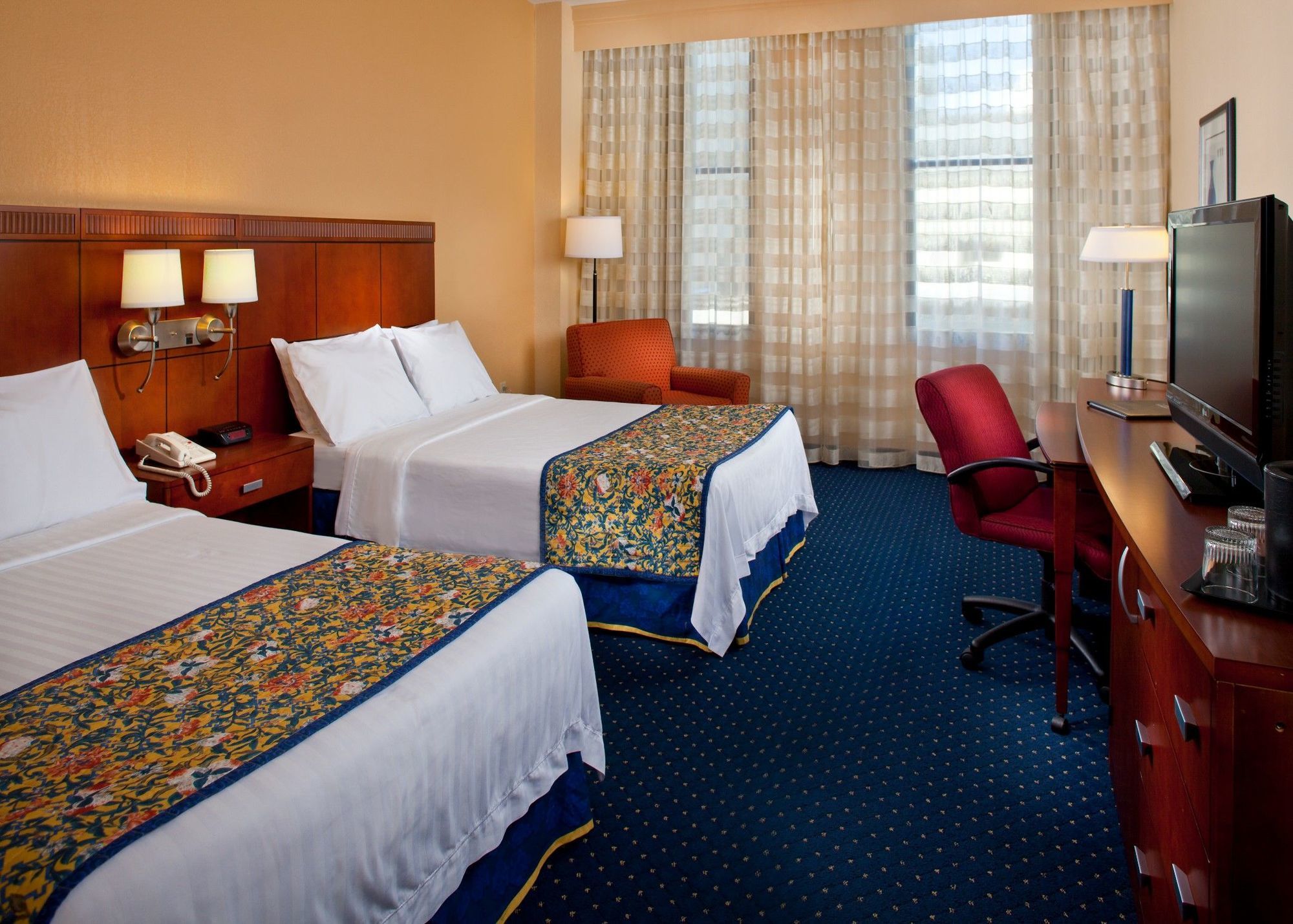 Courtyard By Marriott Downtown Near The French Quarter
