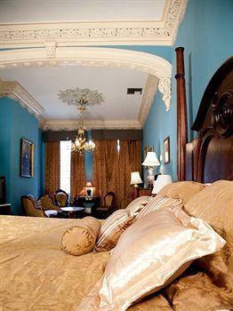 Hotel Lamothe House A French Quarter 4*