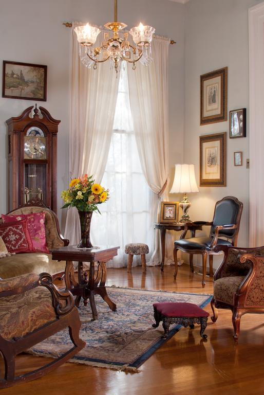 Hh Whitney House - A On The Historic Esplanade Bed & Breakfast 4*