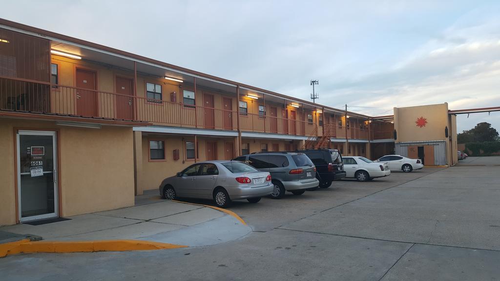Monte Carlo Motel New Orleans