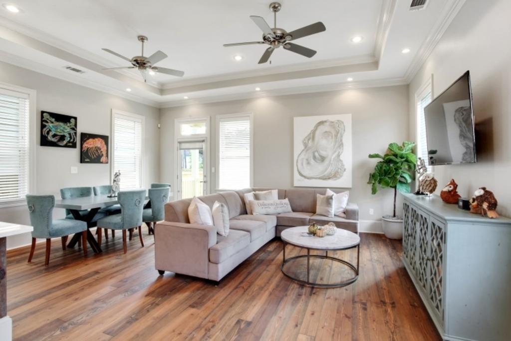 Spacious Southern Louisiana Escape Near Street Car Holiday home