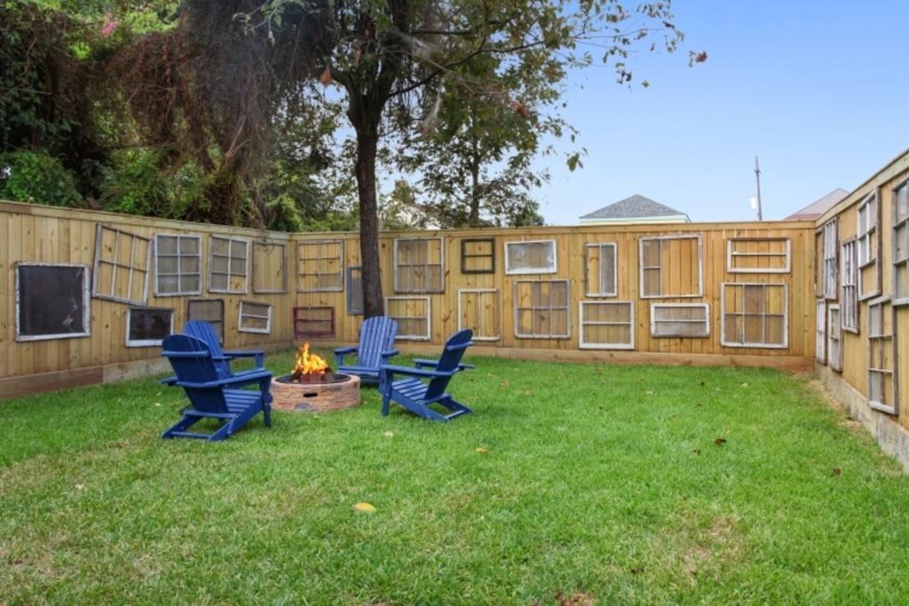 Spacious Southern Louisiana Escape Near Street Car