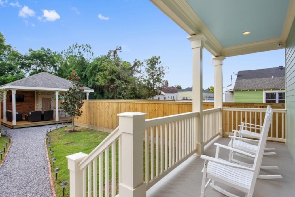 Spacious Southern Louisiana Escape Near Street Car Holiday home *