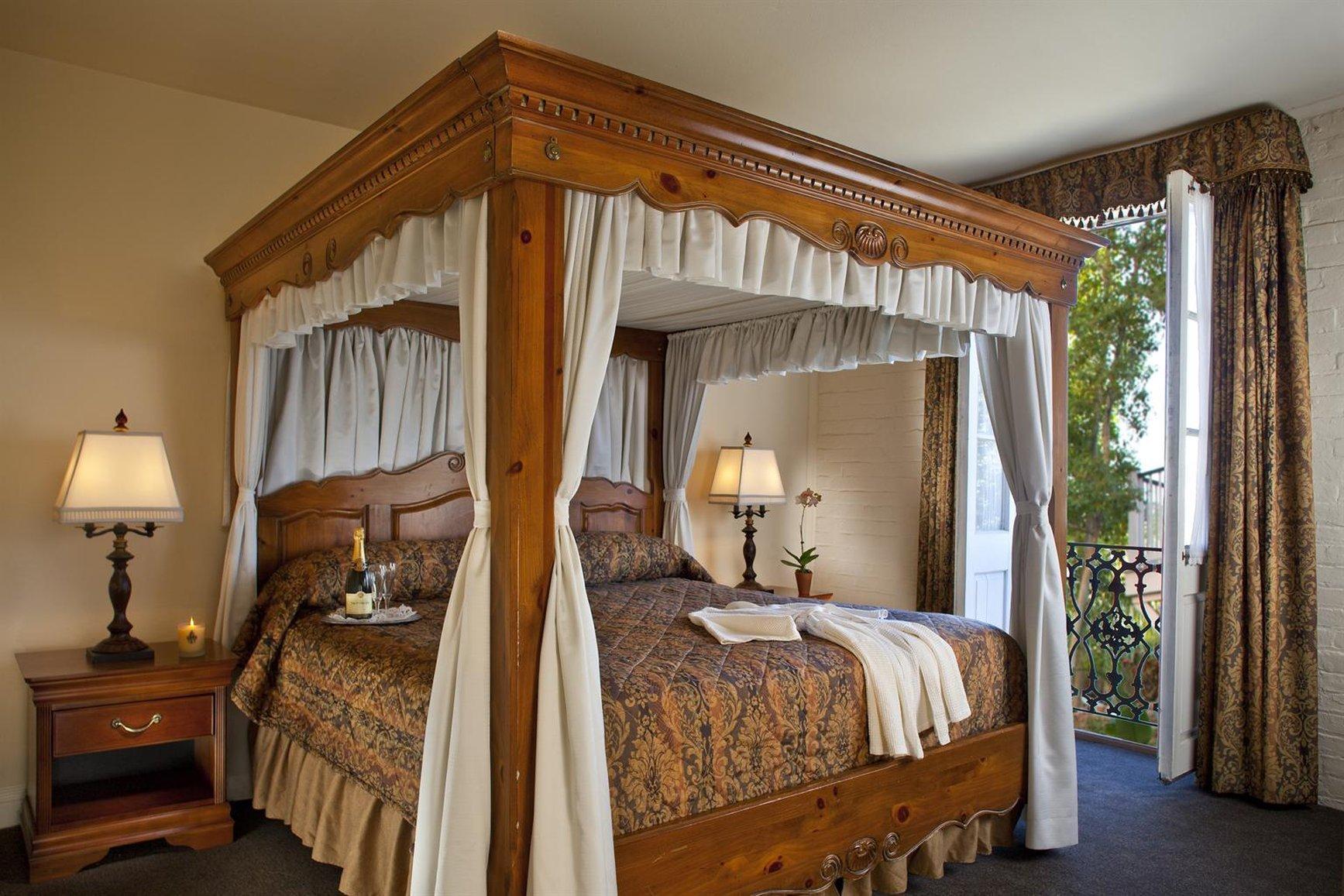 Inn Le Richelieu In The French Quarter New Orleans