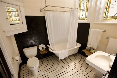 Bed & Breakfast Canal Street