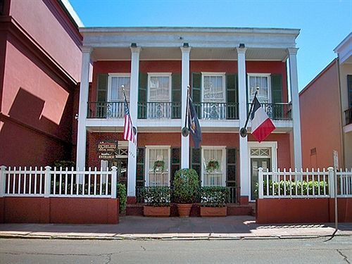 Inn Le Richelieu In The French Quarter New Orleans