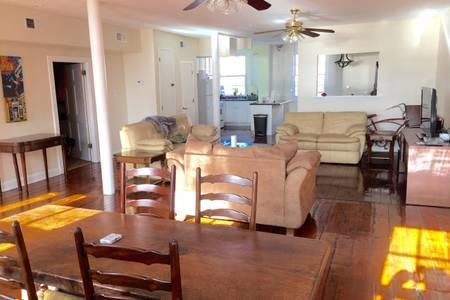 French Quarter Apartment With Mississippi River View * New Orleans