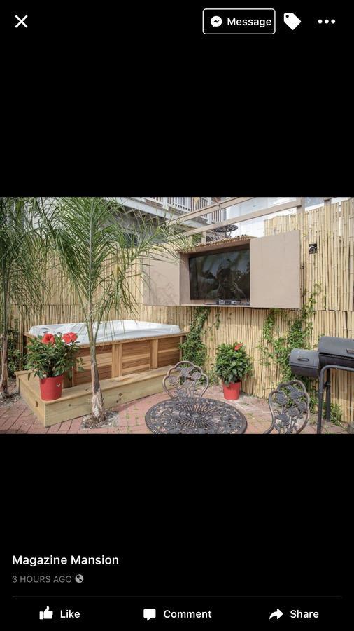 Motel Magazine Mansion