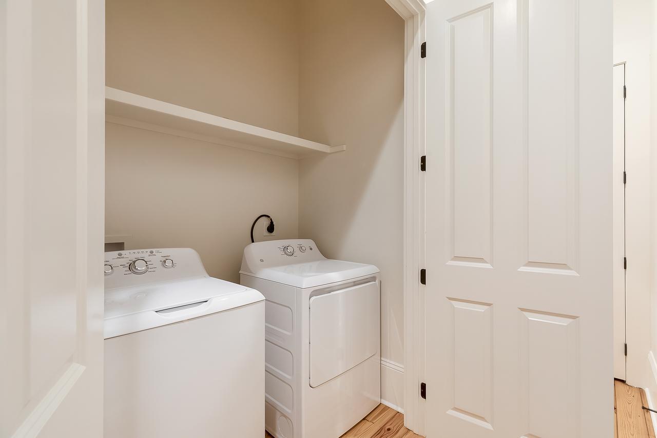 Hosteeva 3 Bedroom Close To St Charles 5 M Ride To Fq *