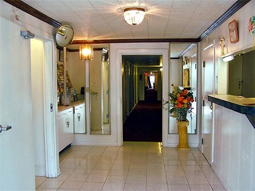 Hotel Empress *