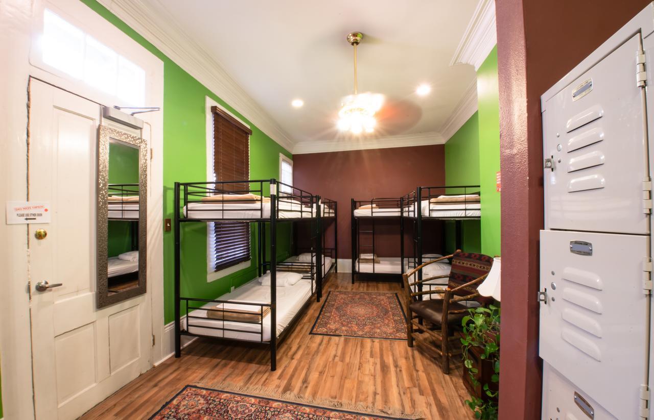 Hostel Hostel Auberge Nola