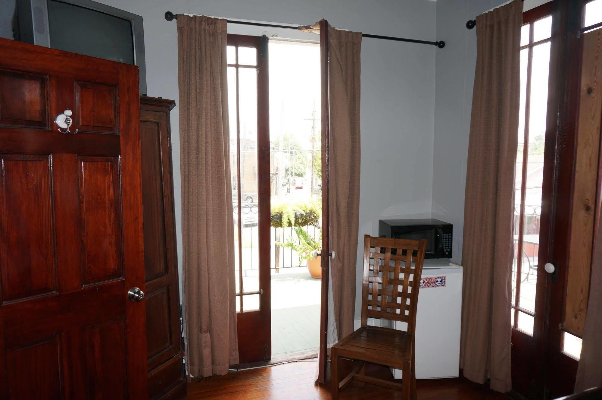 Balcony 3*