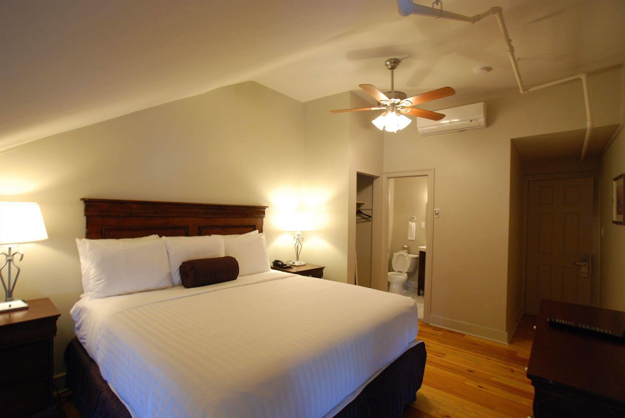 On St. Ann, A French Quarter 3*