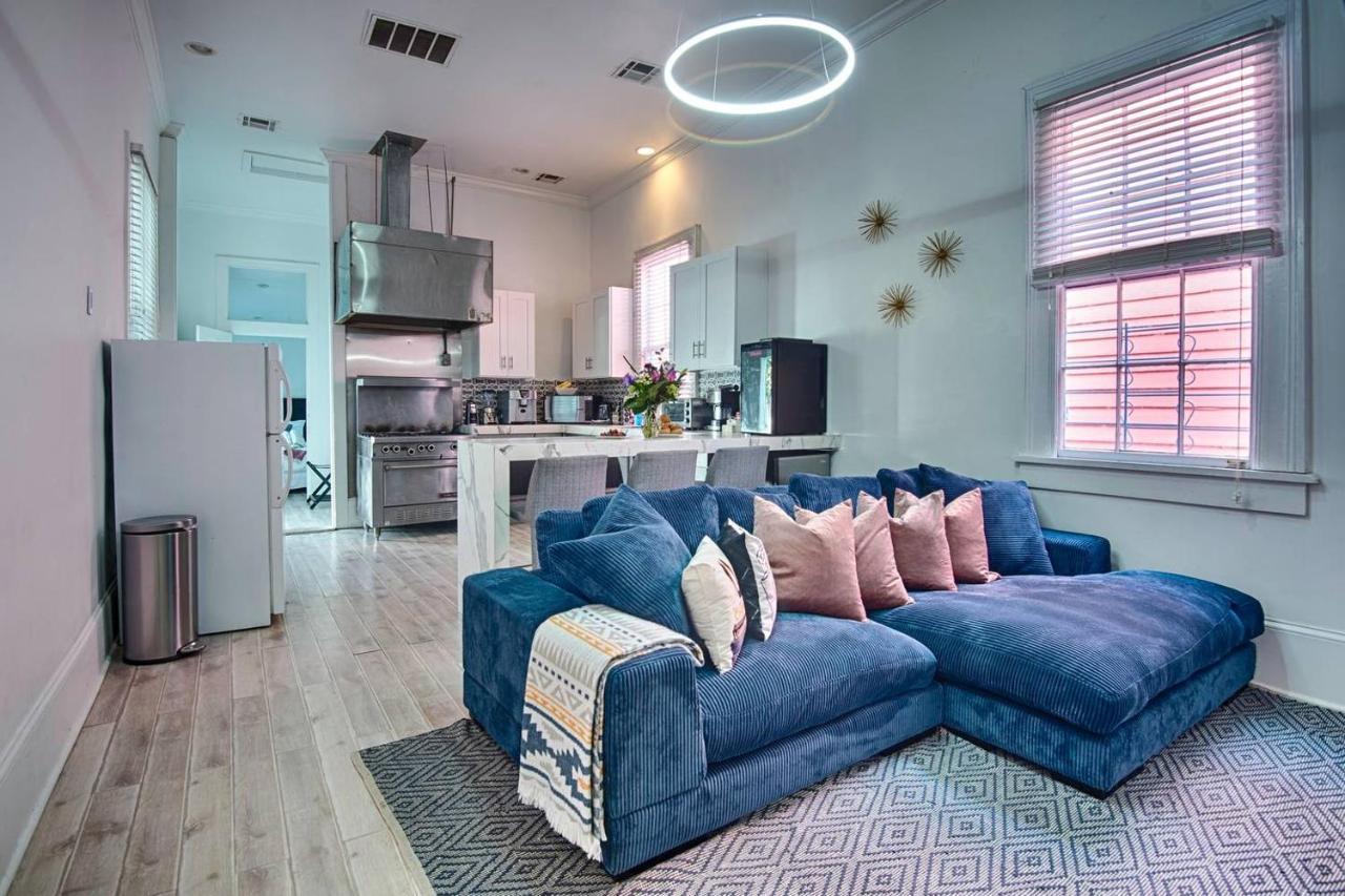 Villa Five Br - Sleeps 10! Steps From French Quarter *