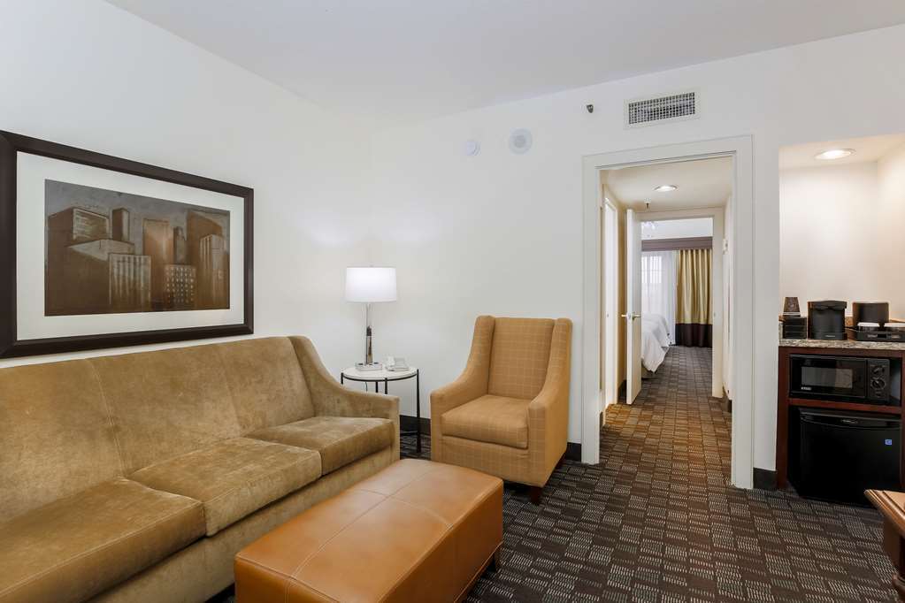 Embassy By Hilton Convention Center Hotel