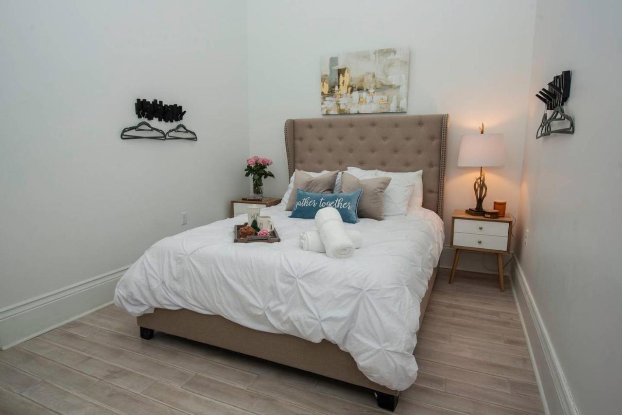 Villa 7 Bedroom - Sleeps 14! Next To Bourbon Street *