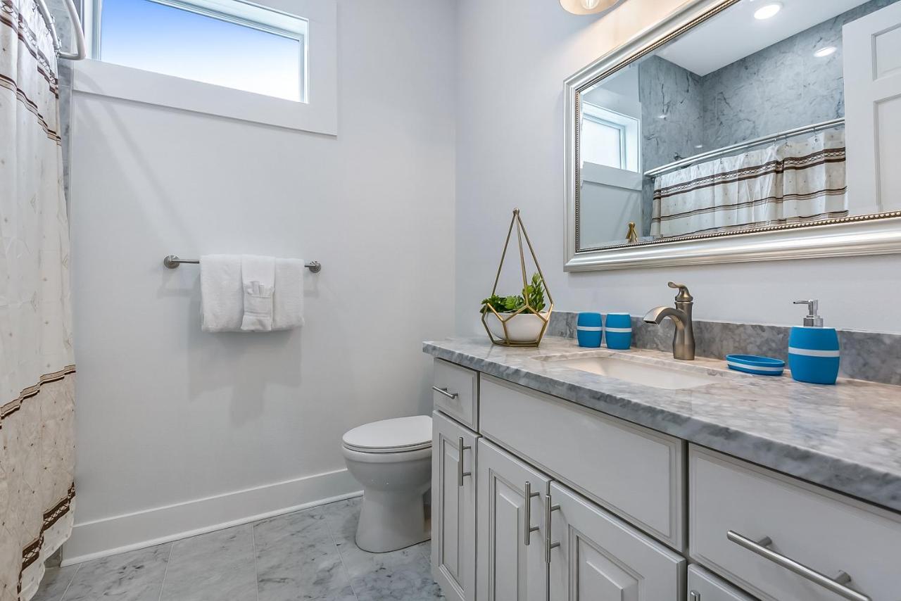 Apartment 4br With Luxury Amenities New Orleans