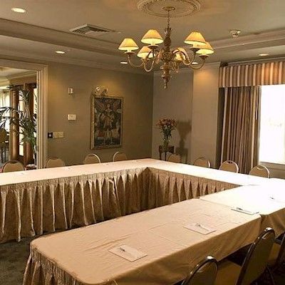 Hampton New Orleans/st.charles Ave 3*