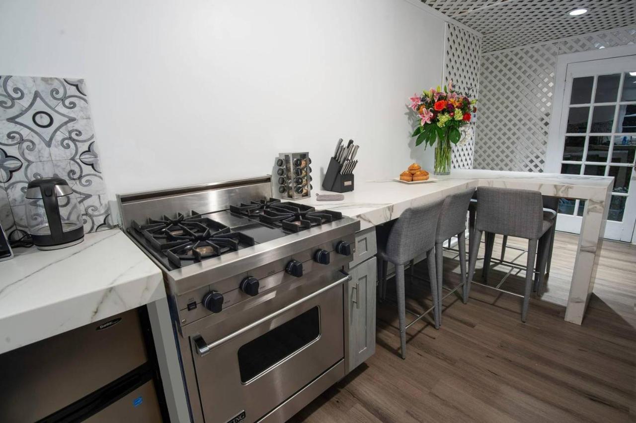4 Bedroom - Sleeps 8! Celebrity Next To Frenchman St 3*