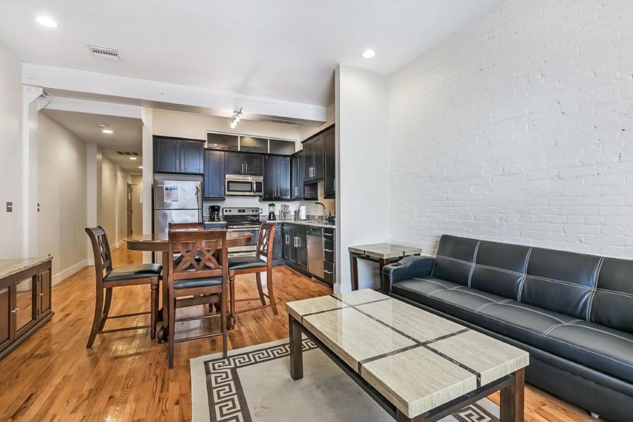 Apartment Beautiful Steps From French Quarter & Bourbon St. *