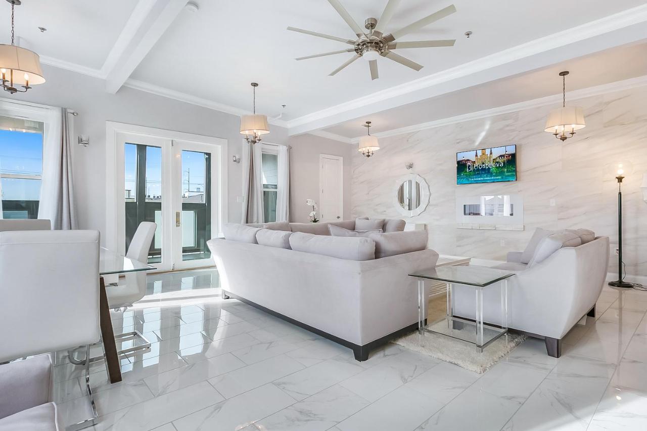 Stunning Penthouse In The Heart Of The Apartment *