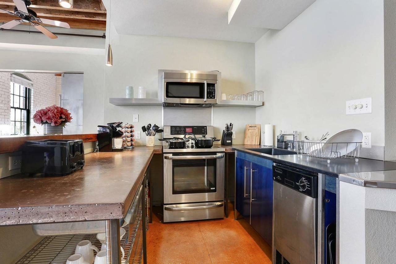 Gorgeous 3br/2ba Industrial In Nola By Domio *