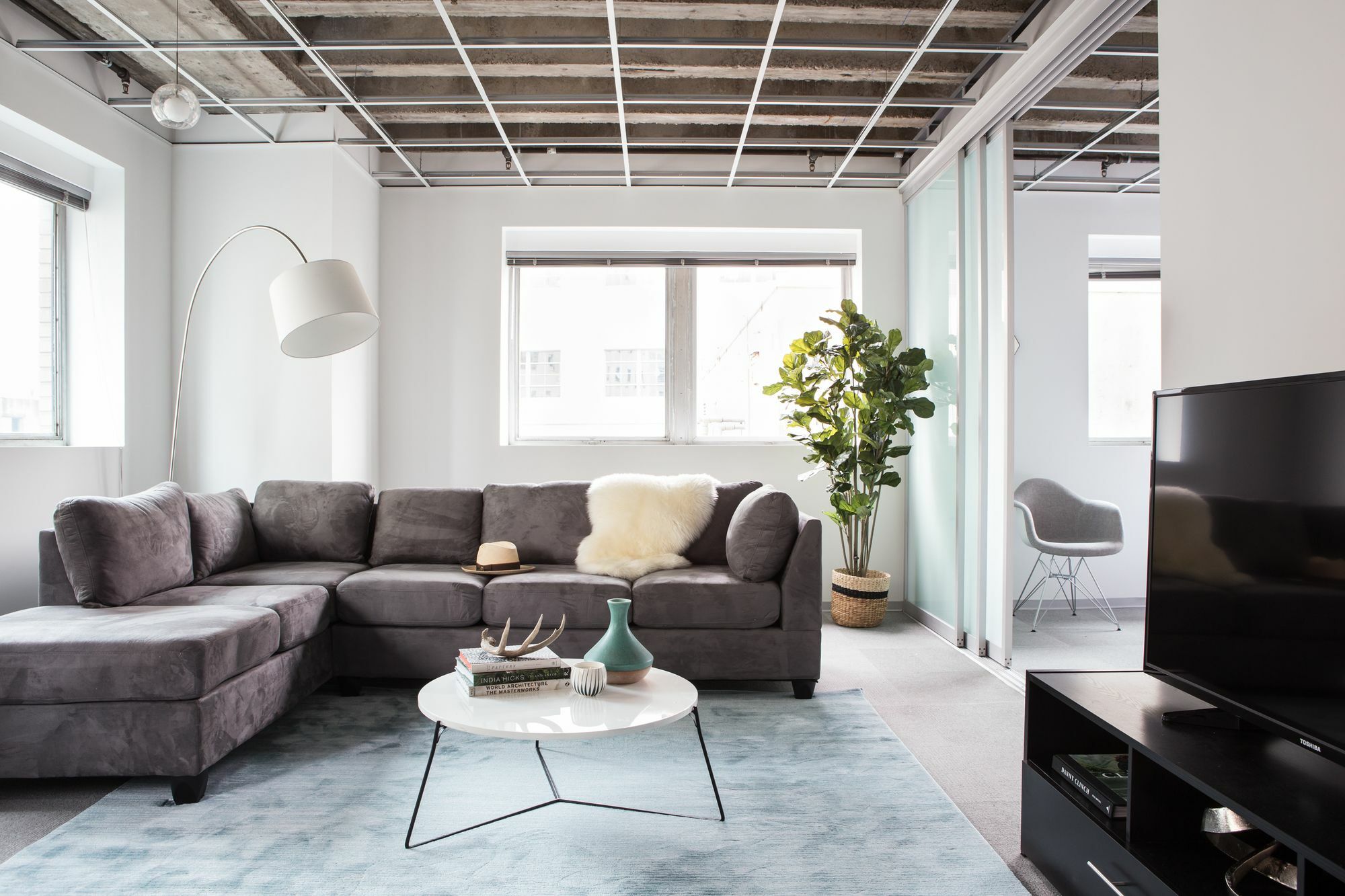 Sophisticated 2br In C.b.d. By Sonder *