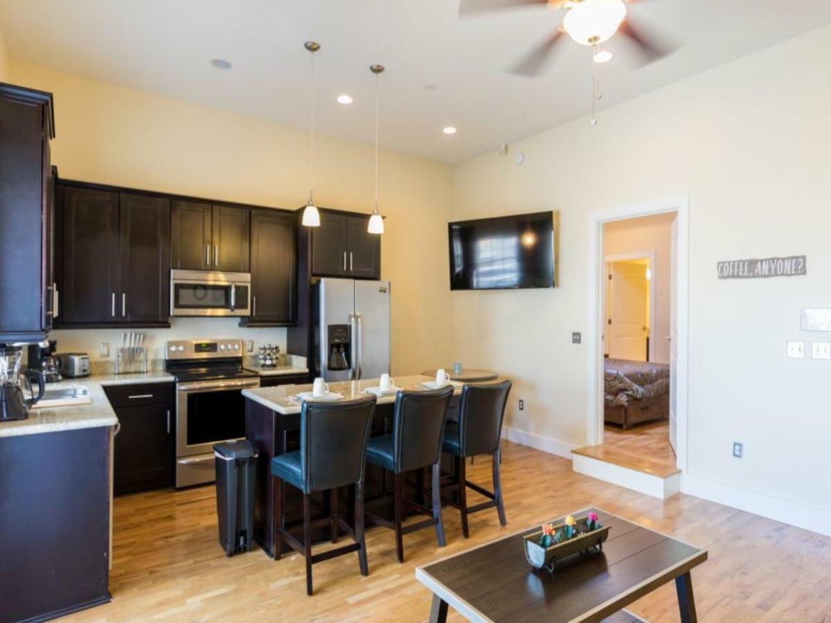Spacious Lofts Close To French Quarter & Bourbon St. Apartment