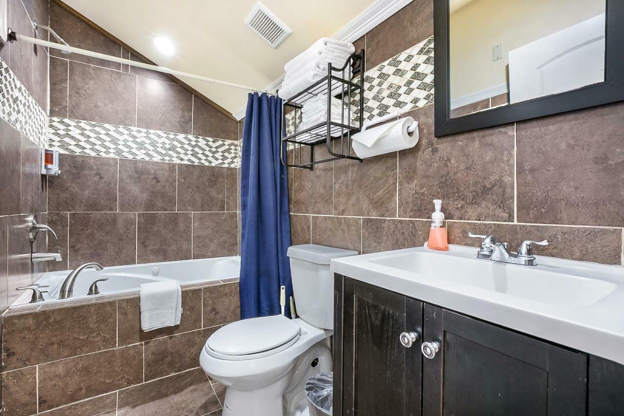 Modern 4br Penthouse In Downtown By Hosteeva Aparthotel
